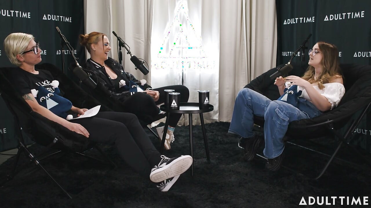 Codi Vore & Siri Dahl Vorarephilia, Edge Masters, & Breast Reductions | the Adult Time Podcast