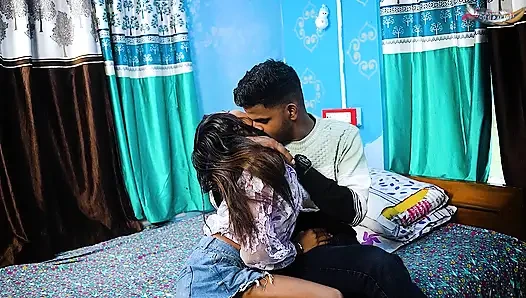 DESI COUPLE DIFEERENT TYPE HARDCORE SEX WHEN THEY WERE ALONE AT HOME FULL MOVIE ( HINDI AUDIO )