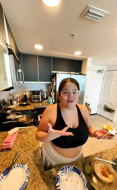 Livestream med Dani Valentina