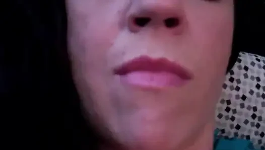 Gerçek otantik büyük memeli Amerikalı kızdan seni boşaltmak ve baştan çıkarmak için bakış açısı amatör kamerada büyük dildo mastürbasyonu