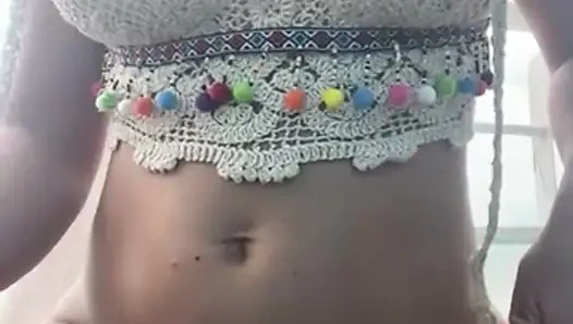 Hier ist diese sahnige muschi, komm, steck sie rein