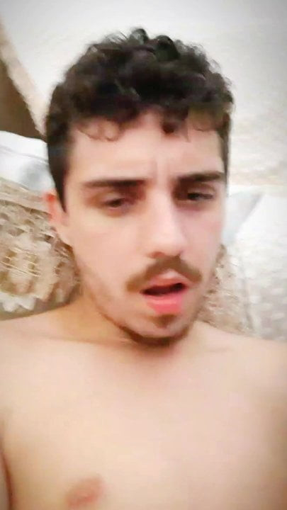 amateur boy masturbates on webcam