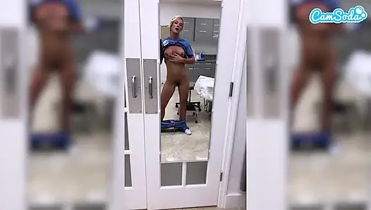 Fitte MILF-krankenschwester Wird Gefeuert, Um Im Krankenhaus Zu Masturbieren