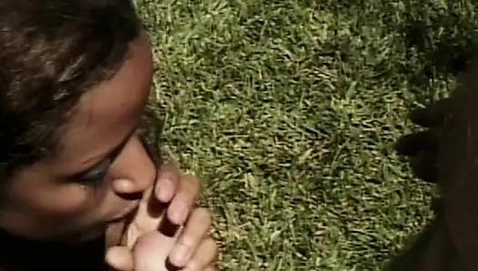 Sie ist eine echte Teamspielerin - Outdoor-Abenteuer