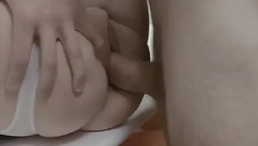 Ее Парень Швырнул Ее На Кухонный Стол