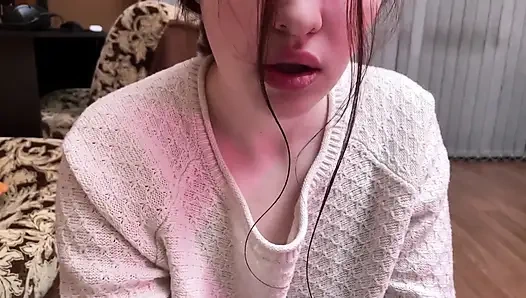 Заполнил лицо красотки большой порцией спермы