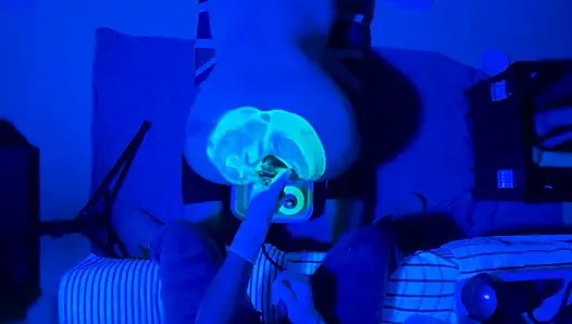 Ultraviyole yumruk sokma