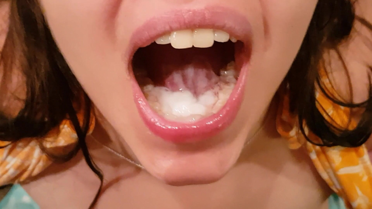 lovely eating cum