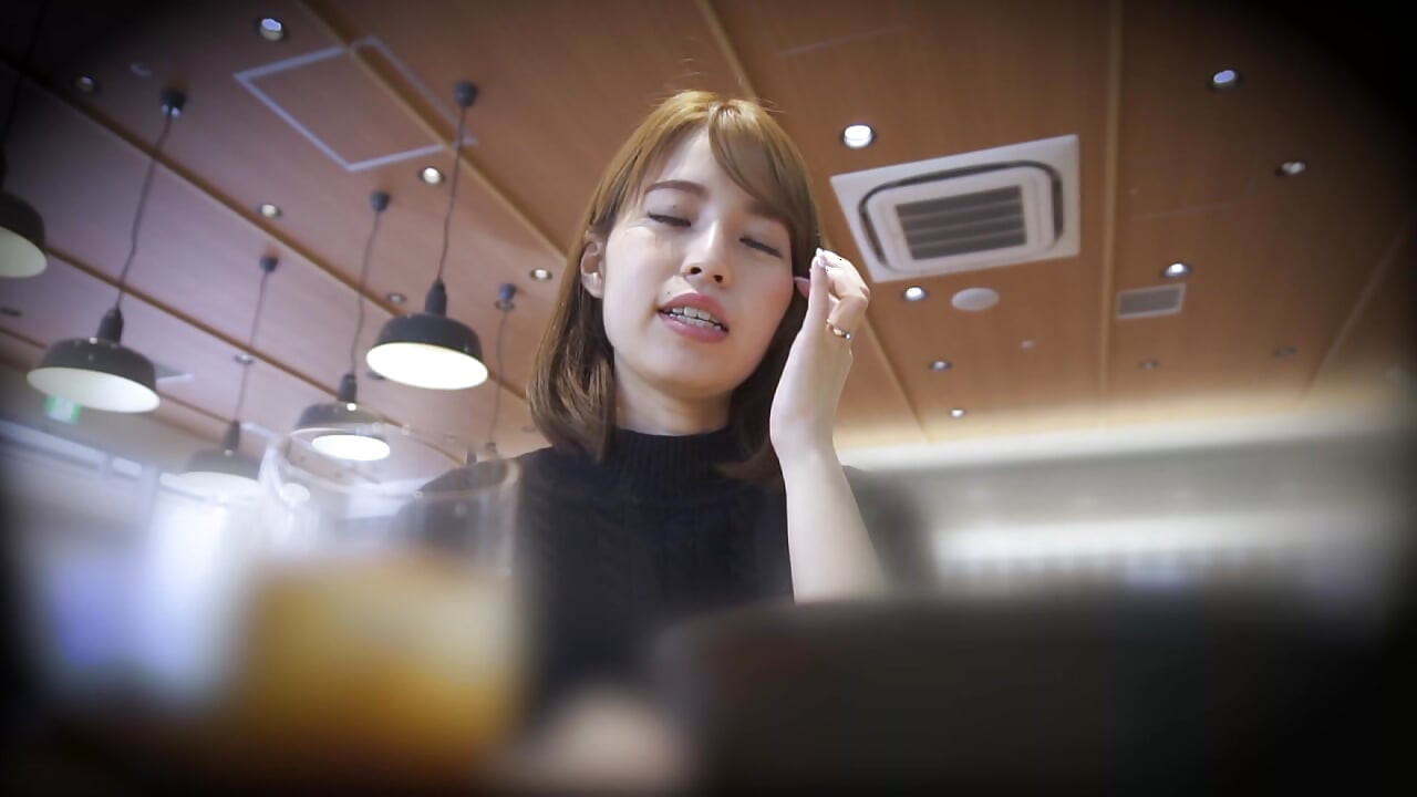 A090B05 Married woman lunch pick-up!　A frustrated beautiful woman who is still picked up!