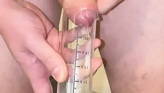 Yakın çekim 31 çekiyor ve kavanozda büyük bir boşalma