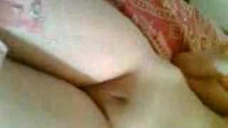 Desi Muslim cock sucking randi Mahreen fucked in hotel room