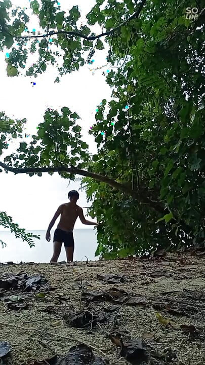 เย็ดบนชายหาด