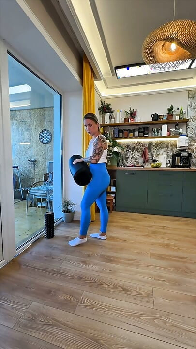 Andre Love XXX: Plăcere imensă a vaginului în timpul masturbării solo