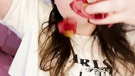 GADIS KAMPUS KUTU BUKU YANG HOT MENGUNDANGMU MUNCRAT BERSAMA-SAMA