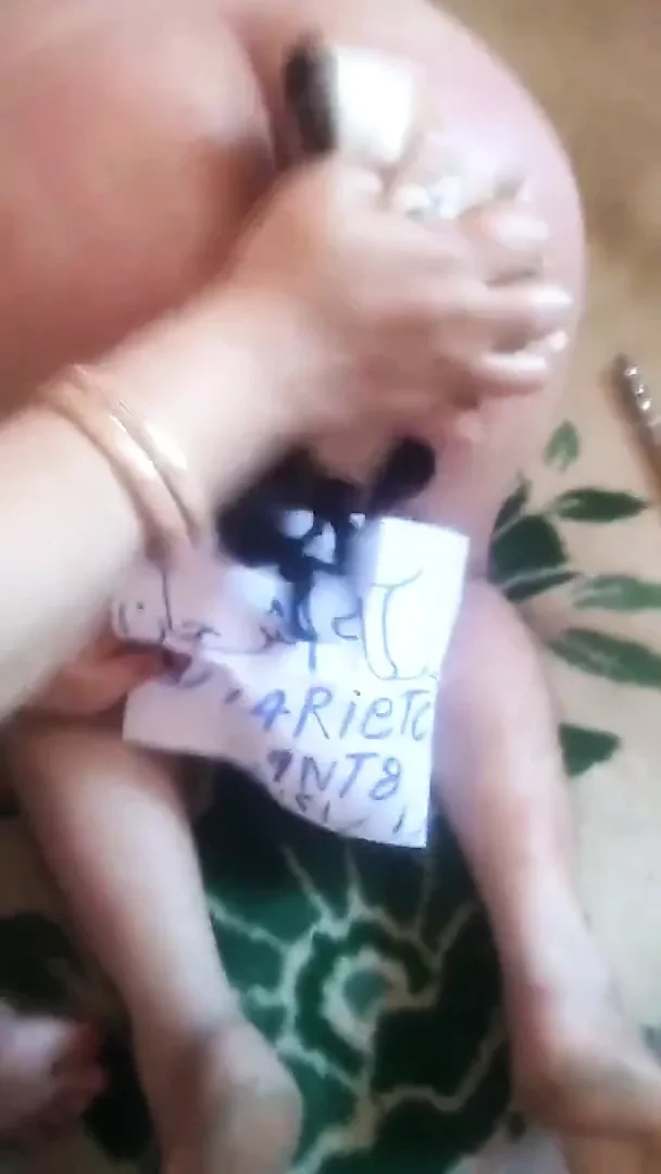 Gospodarica ashgan i njen sissy rob