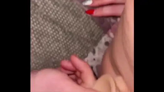 Muncrat terbaik dan bermain dildo. Multiple Orgasm