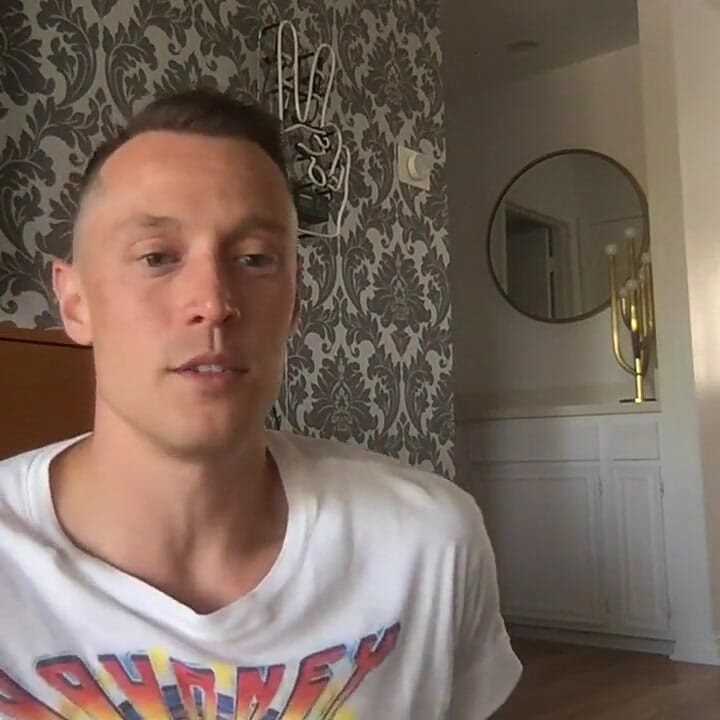 Salı günü canlı sohbette öğleyi biraz geçiyor