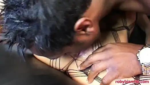 Jennifer Stone Принимает Большой Черный Член В Ее Задницу