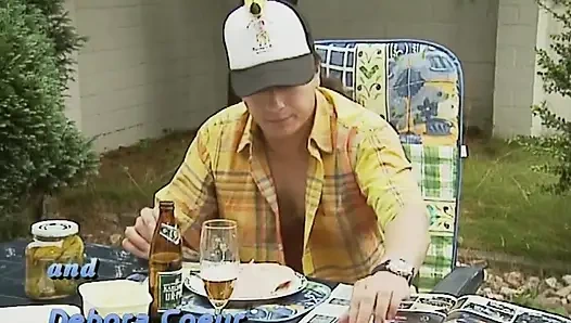 Cewek cantik rambut pirang asal jerman lagi asik ngentot kontol dan jilat pantat bahenolnya