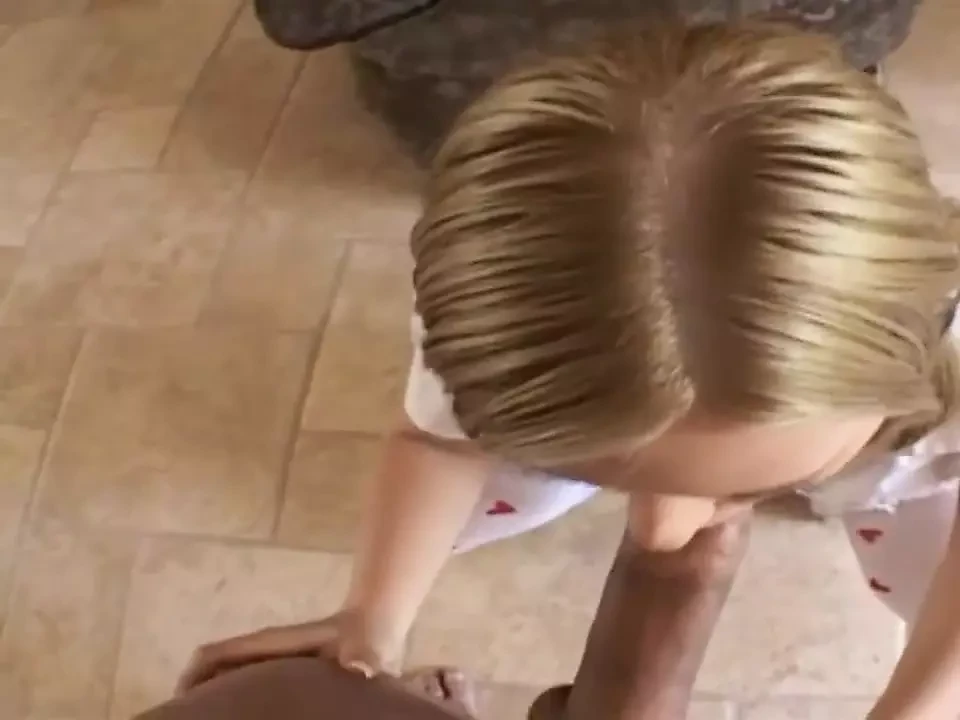Mary Anne è una donna più giovane e carina, abbiamo dovuto vestirla di bianco.