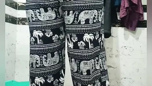 Прия бхабхи с большой задницей и сексуальным телом, съемка