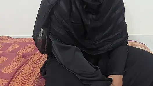 Özel öğretmeni odaya aldım ve onu siktim.