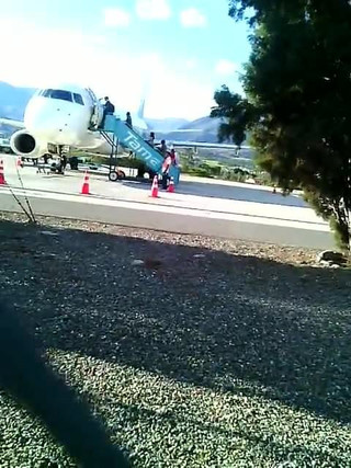 Fans film pornmodel Alex Torres at Tame Airlines Loja