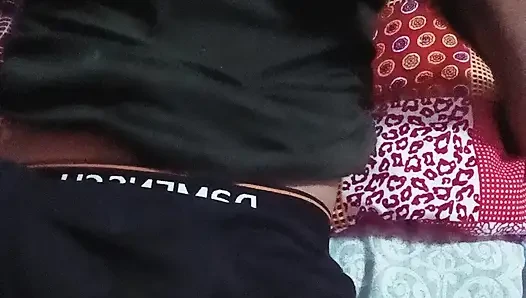 Biriyle sikişmek istiyorum