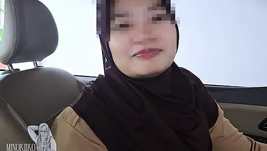Murid (18+) BerJilbab Ngentot Di Mobil Demi Upgrade Handphone Yang Lagi Viral - Minokiiko