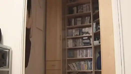 Первоклассные французские крошки делят большой хуй в горячем тройничке