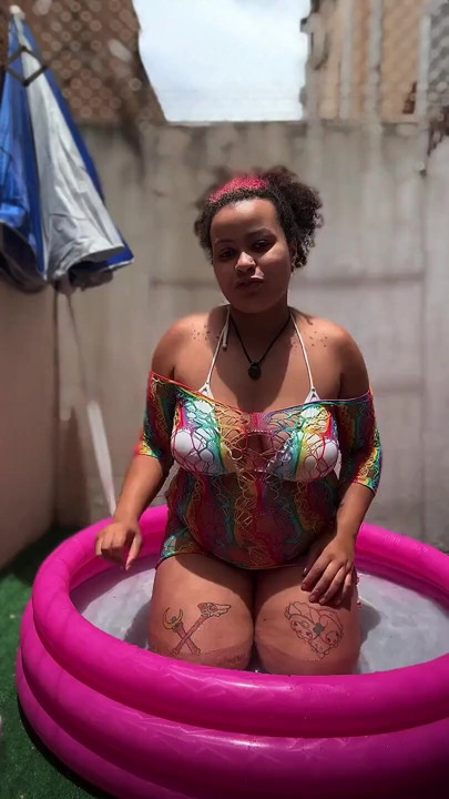 BBW Yoga in a Mini Pool Farts