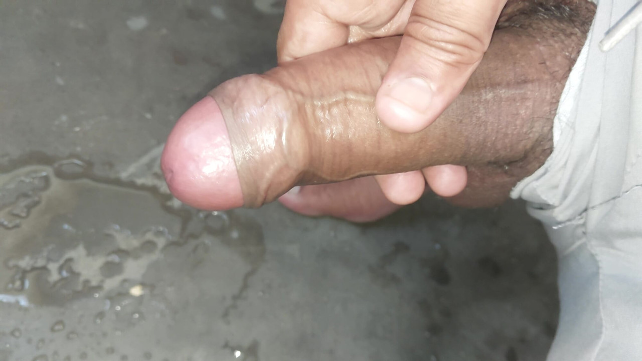 我正在享受按摩 #bigcock #black #Cock #pissing