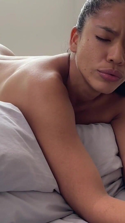 Look how I enjoy while they manipulate my pussy  -amateur couple- nysdel | Clip 1
