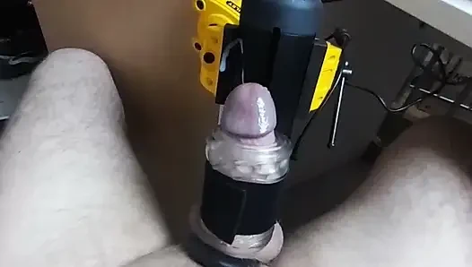 Becerikli yabancılar tarafından kontrol ediliyor