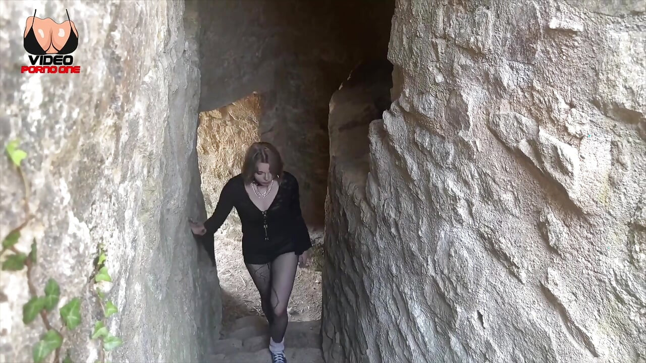 A Stranger Fucks Me Outside a Castle and I Love It!