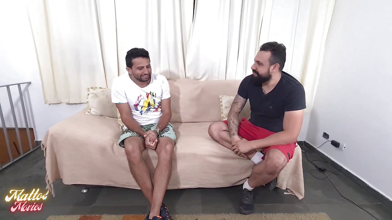 Actor Test New Cumshot Guy Approved After Massive Load on Tiny Carioca