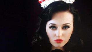 Penghormatan seksi Katy Perry