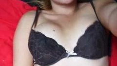 Homevideo von einem schönen rothaarigen Mädchen mit Cumshot auf ihrem ganzen Körper - csm