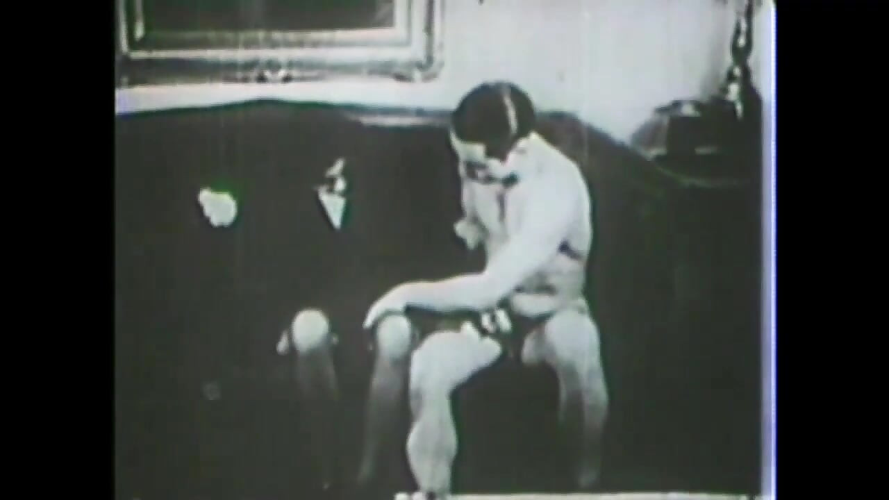 Młode owłosione cipki Vintage jebana przez dziadków