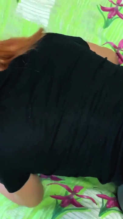 Klassekammerat Facefuck Hot Redhead og Doggystyle Fuck efter eksamen | Klip 1