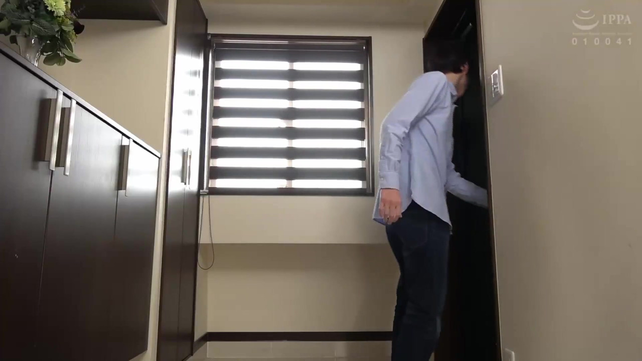 一人暮らしアパートに訪ねてきた 2