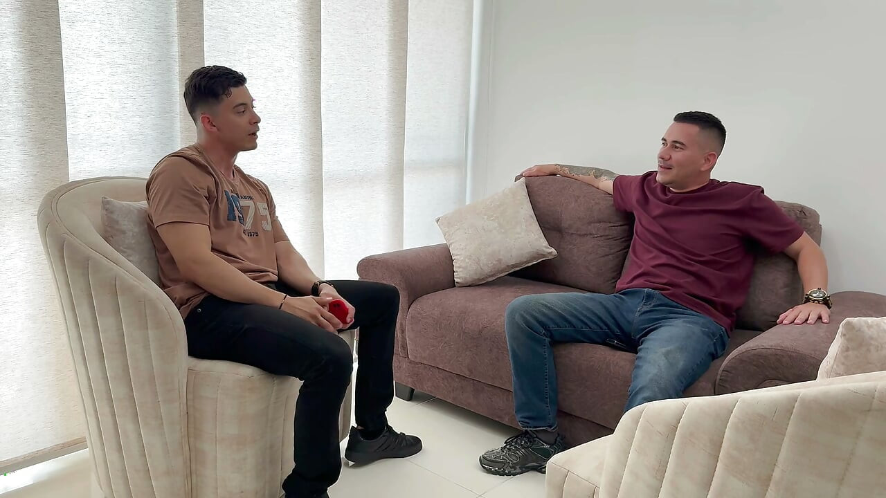 Latina with Huge Ass and Tits Fucks Her Boyfriend and His Friends