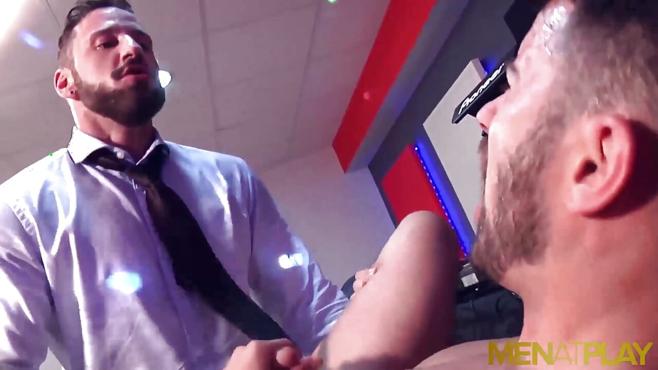MENATPLAY - Latino Robbie Rojo anal fucked by Antonio Miracle