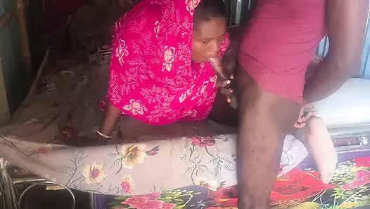 Desi hot bhabhi ko doggy style mein chudai ki