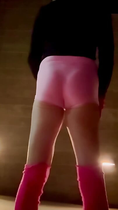 Desvergonzada puta mariquita