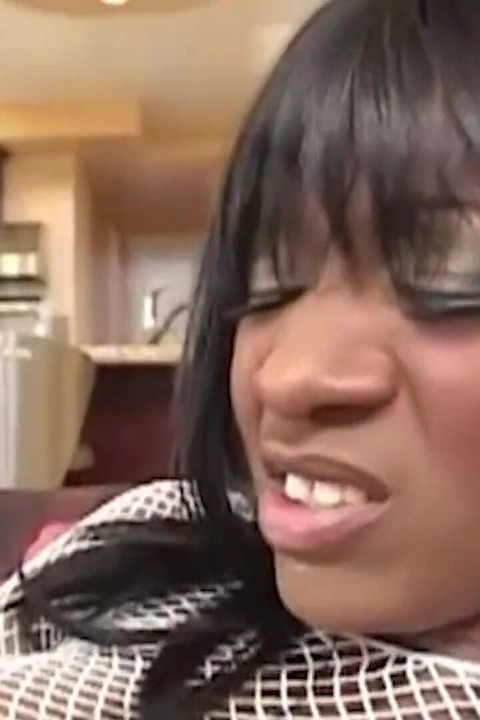 Kaylani Cream la hét rất mạnh khi Manuel Ferrara đụ lỗ hậu cô ấy trong đôi giày cao gót đó