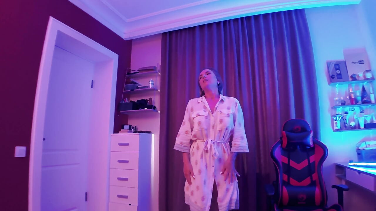 A Young Couple's Wild Sex in the Bedroom