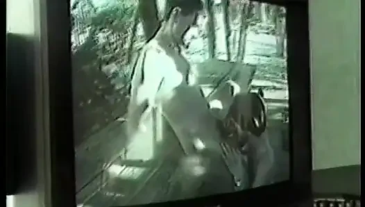 Azgın kaltak iki eşcinsel arkadaşından tatmin oluyor