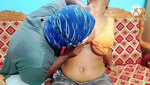 Gadis sange asal mallu dengan toket besar lagi asik ngusap toketnya yang aduhai pakai es batu