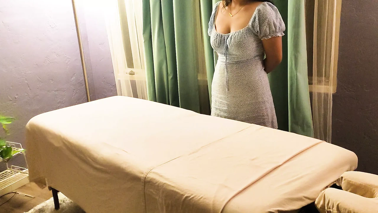 菲律宾火种约会在按摩期间潮吹并被中出（被相机拍到哇！！）（完全同意！！）